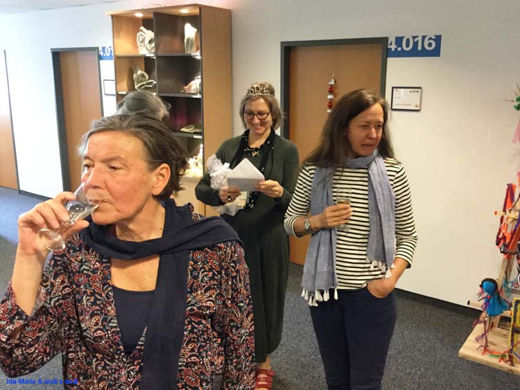 Firmenfeier
        (9)