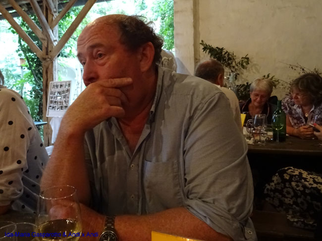 Hochzeit
        (144)